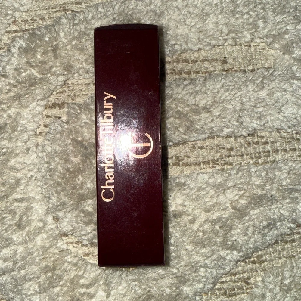 Charlotte Tilbury Airbrush Flawless Setting Spray 1.1 FL OZ